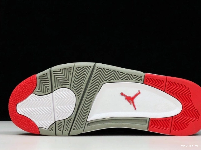 CEMENT 4 308497-060 BLACK JORDAN RETRO 0818